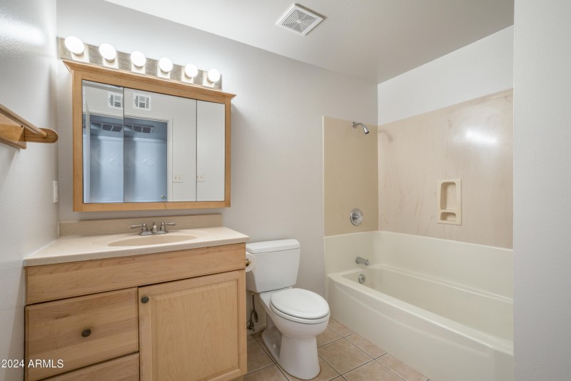 14225 N 39th Way-12