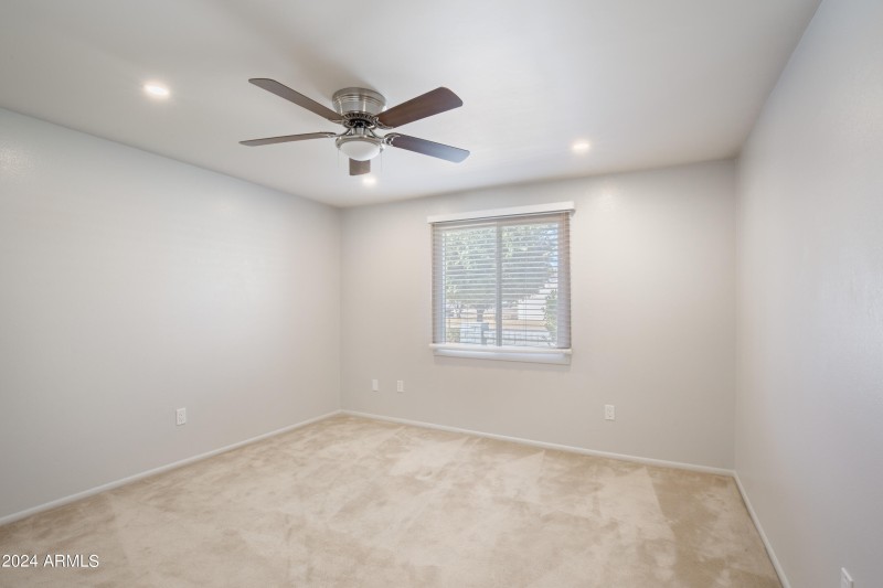 14225 N 39th Way-13