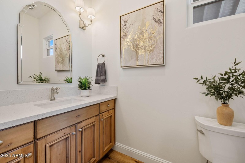 31-Bedroom 2 Ensuite (1)