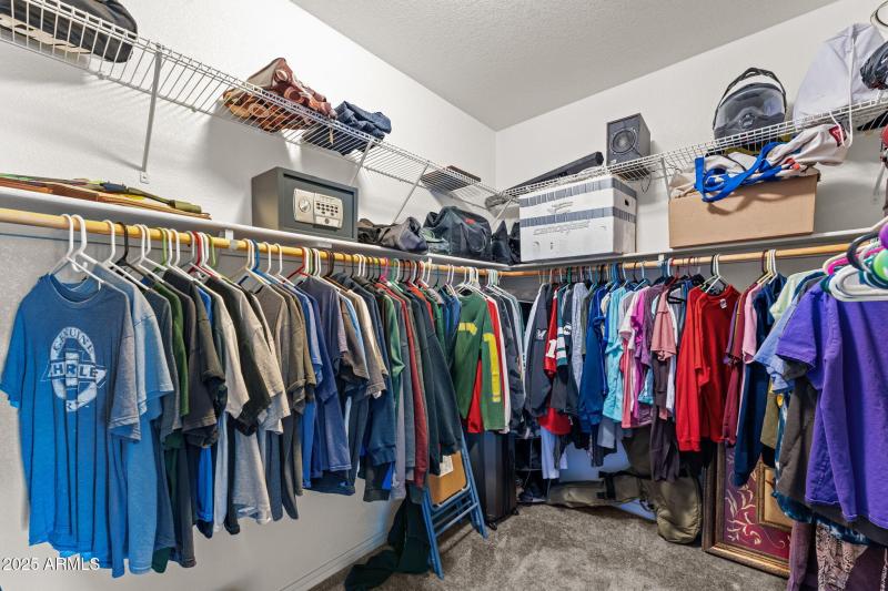 Walk-in Closet