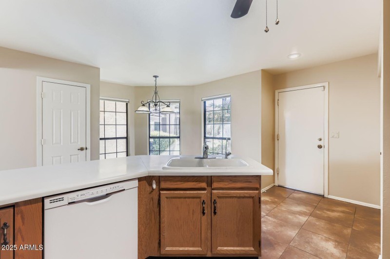 1034 E Encinas Avenue - Web Quality - 01