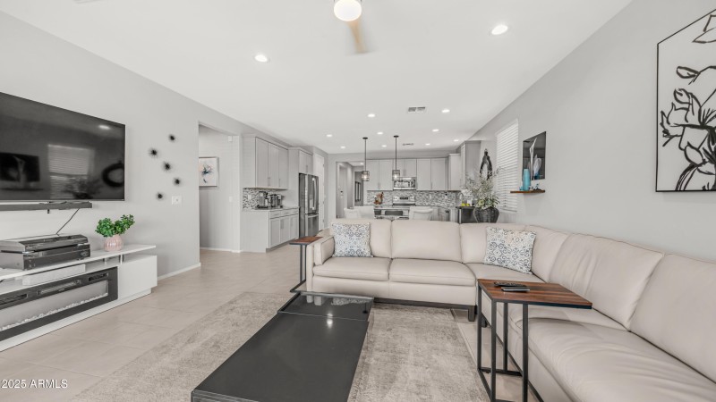 40410 W Haley Dr (9)