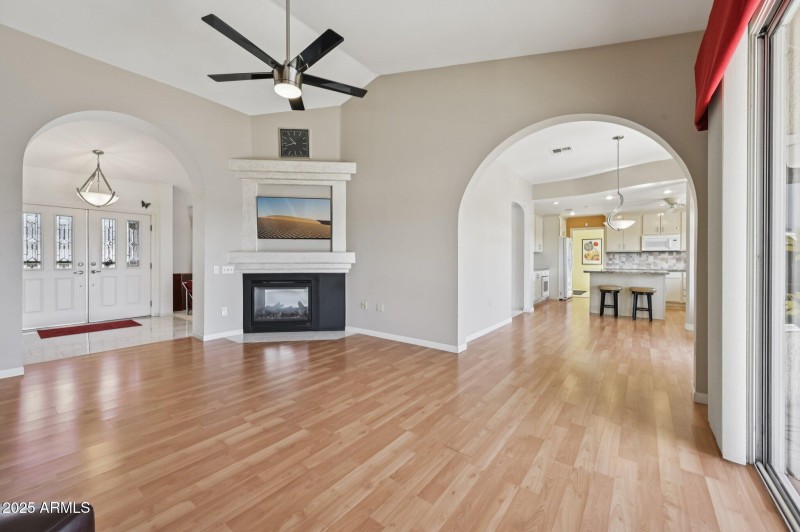 12-web-or-mls-W Circle Ridge Dr-S0810-01