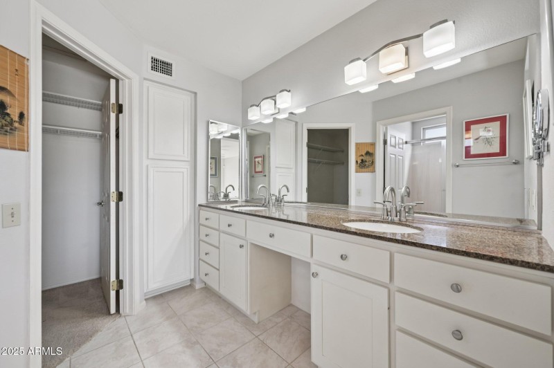 35-web-or-mls-W Circle Ridge Dr-S0810-03