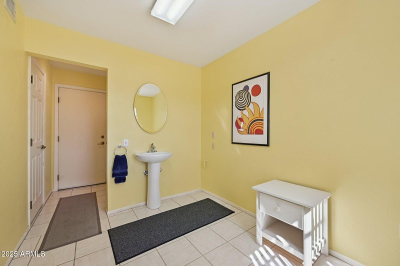 41-web-or-mls-W Circle Ridge Dr-S0810-04