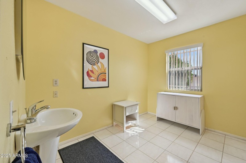 42-web-or-mls-W Circle Ridge Dr-S0810-04