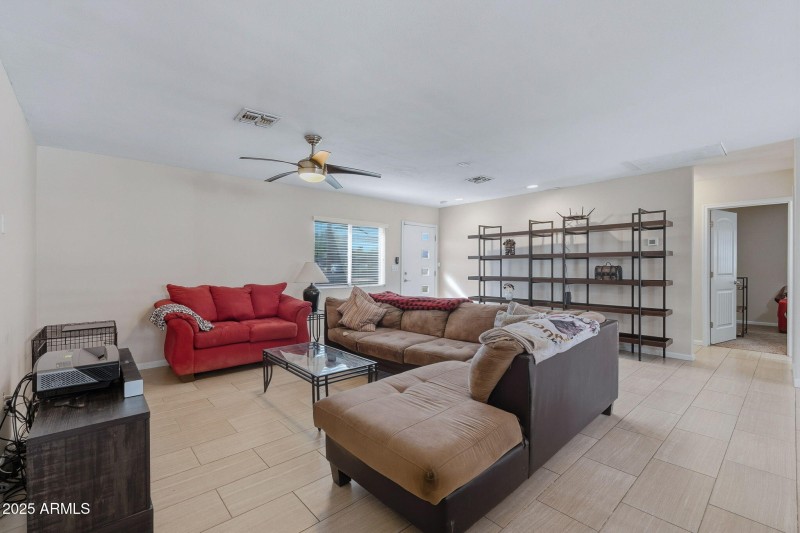 17-web-or-mls-West Campbell-17