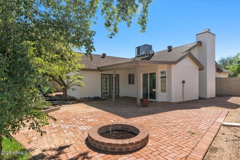 30-Back patio and back of home