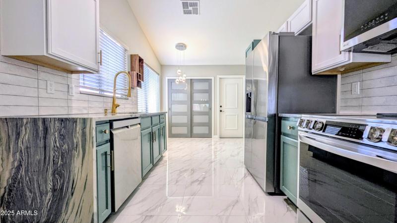 PXL_20250809_200540982~3