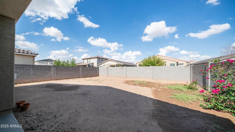 10872 W Marshall Ave-22