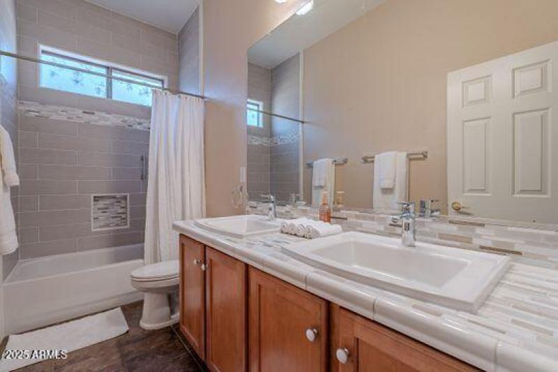 8b7b9629-0ffb-4482-8c58-00dbd2c88807_-_C