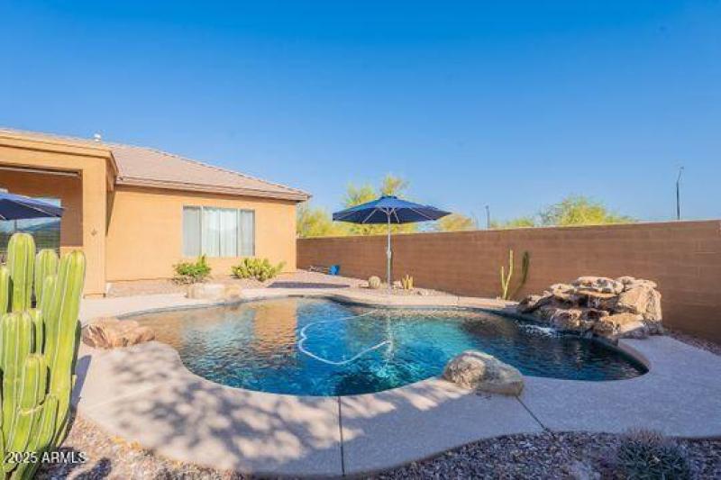 b769d581-77b7-4700-8938-edad1f4bbd1d_-_C