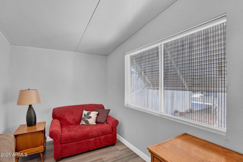 8-web-or-mls-111 S Greenfield Rd 420-8