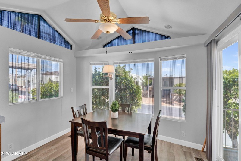 12-web-or-mls-111 S Greenfield Rd 420-9