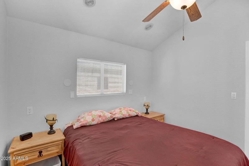 15-web-or-mls-111 S Greenfield Rd 420-15