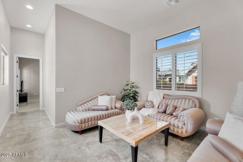 018_6-web-or-mls-6-web-or-mls-201st-30_8