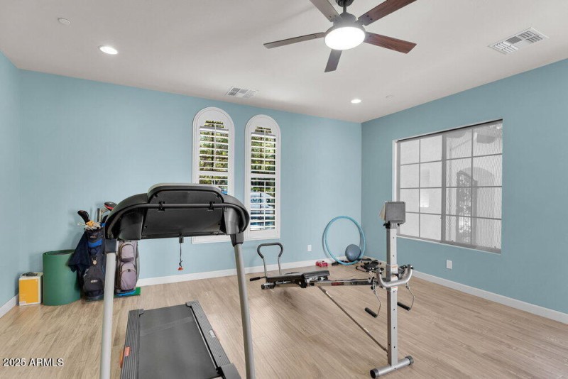 033_26-web-or-mls-26-web-or-mls-201st-48