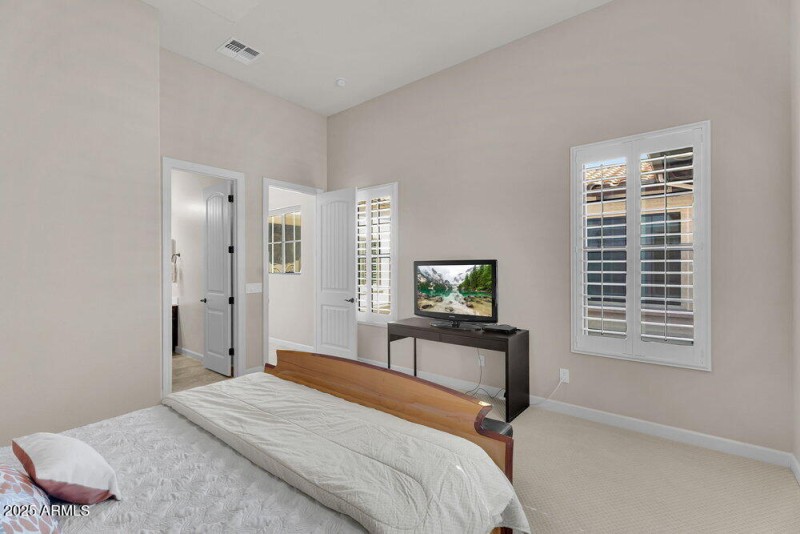 041_45-web-or-mls-45-web-or-mls-201st-33