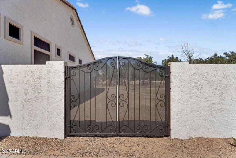 053_57-web-or-mls-57-web-or-mls-201st-62