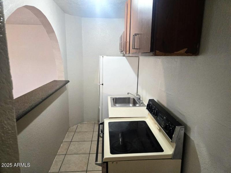 Guest Quarters Kitchen view 2