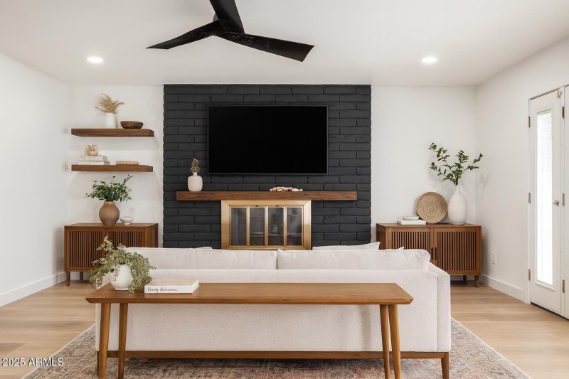 473D68D7-EDEA-450B-A6BD-4A7EFA55E246