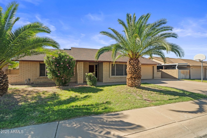 5-web-or-mls-6131 W Desert Hills Dr--5