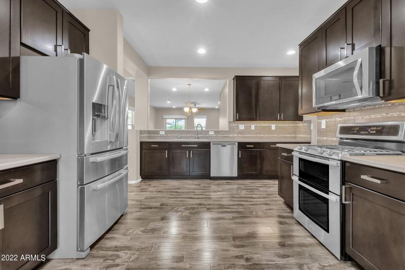 12-web-or-mls-10807-w-el-cortez-pl