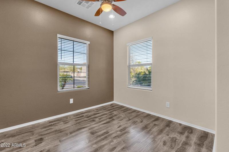 15-web-or-mls-10807-w-el-cortez-pl