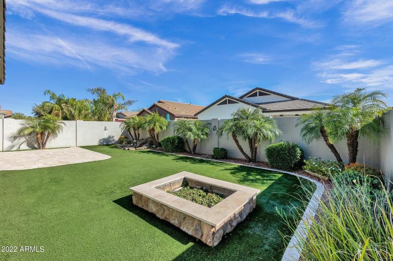 40-web-or-mls-10807-w-el-cortez-pl