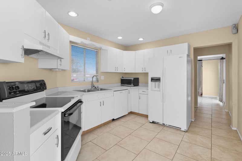 6-web-or-mls-7039 S 41st Pl-6