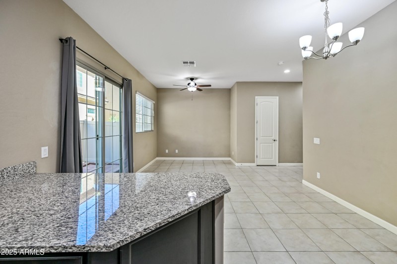 11-1367SCCD1119-ocupix