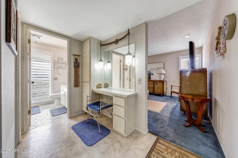 Vanity/Primary Bedroom