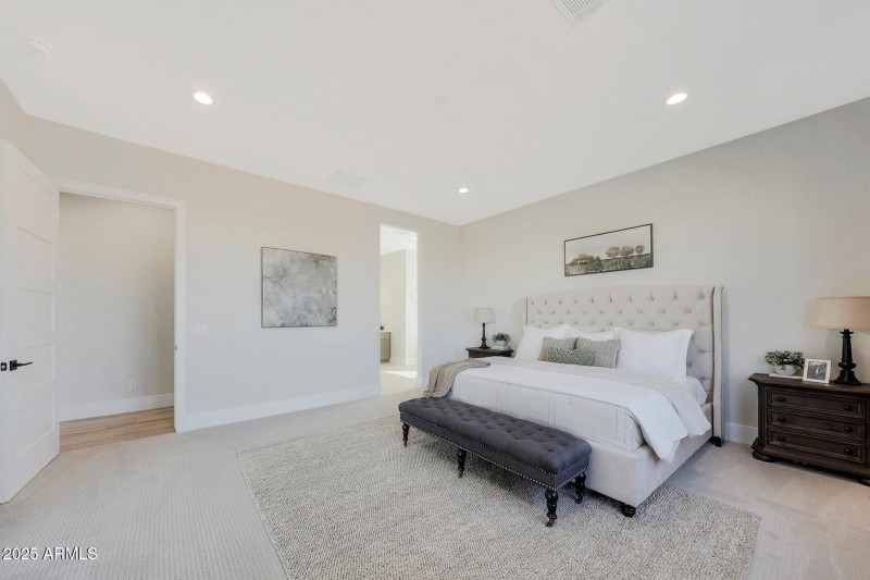 21 Owner's Bedroom B4-3