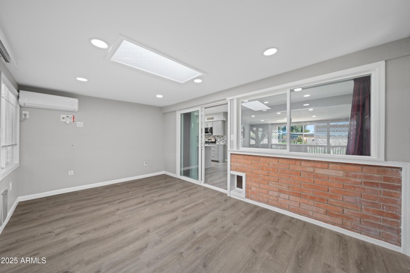 Interior - 4665 Cedar Dr-20