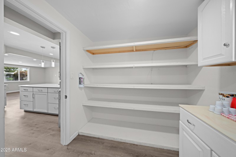 Interior - 4665 Cedar Dr-23