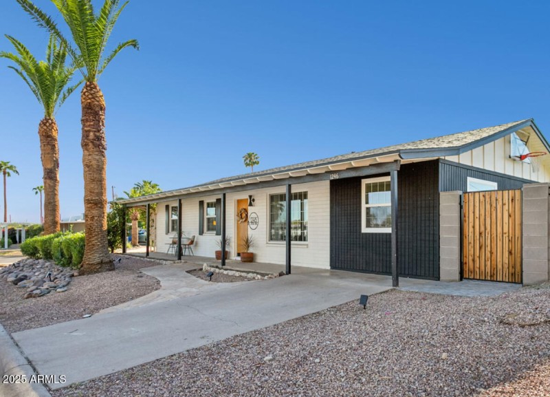 Talk about a desert dream home!