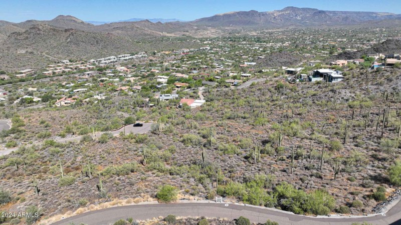 LOT 1 - UPPER NEIGHBORHOOD (3)