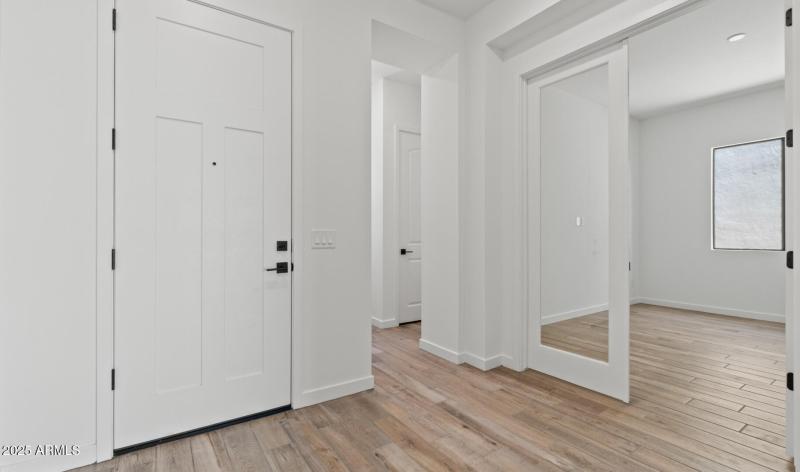 FSVV Lot #9 Foyer (Large)