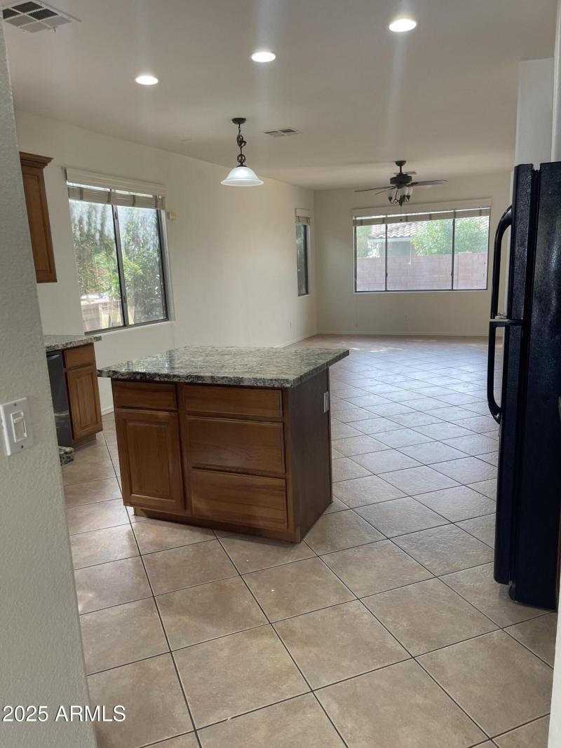 20250927_163652067_iOS