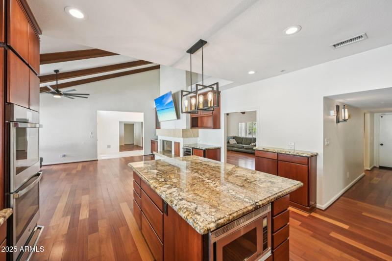 21-web-or-mls-E Cercado Ln-S0810-021