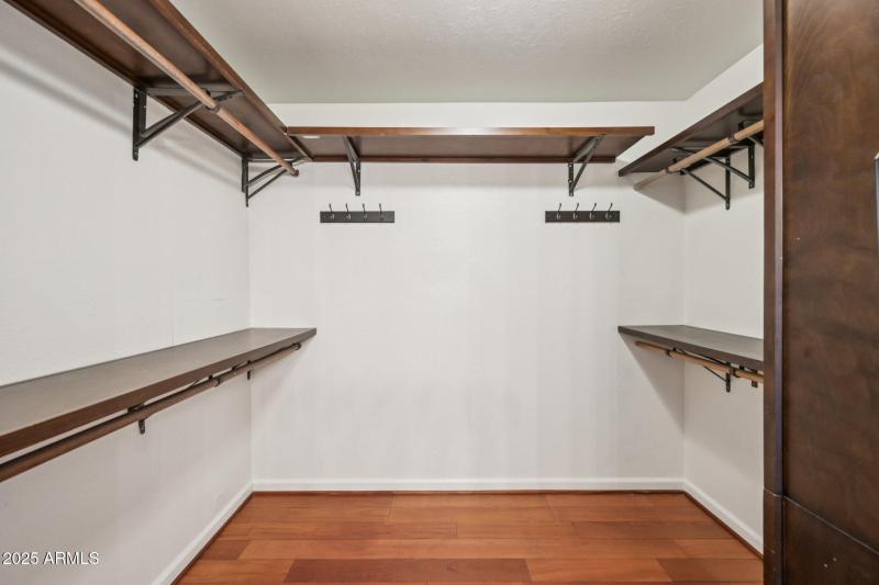 40-web-or-mls-E Cercado Ln-S0810-040