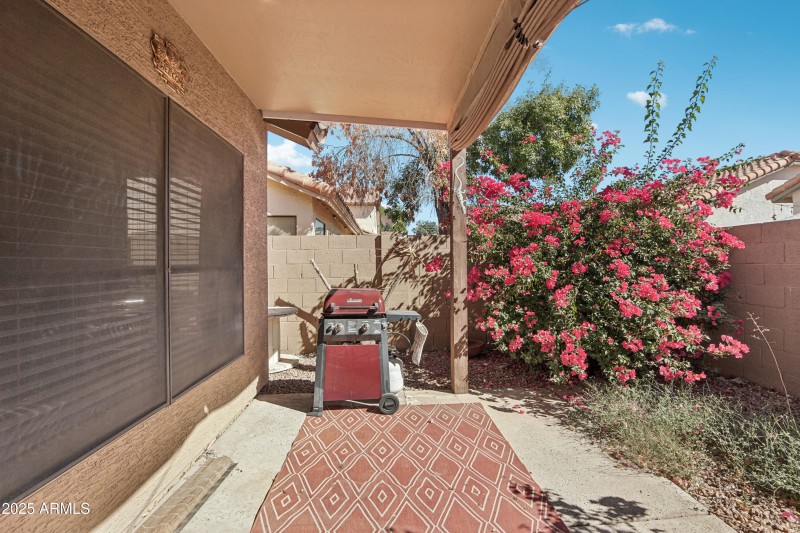 28-print-W Laurelwood Ln-S0810-028