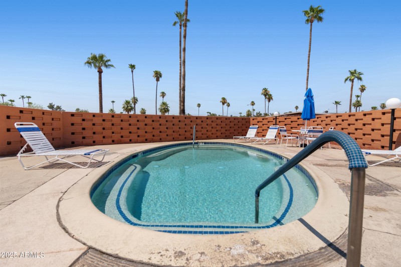 54_49_44_52_56_40_44_46_img_2268