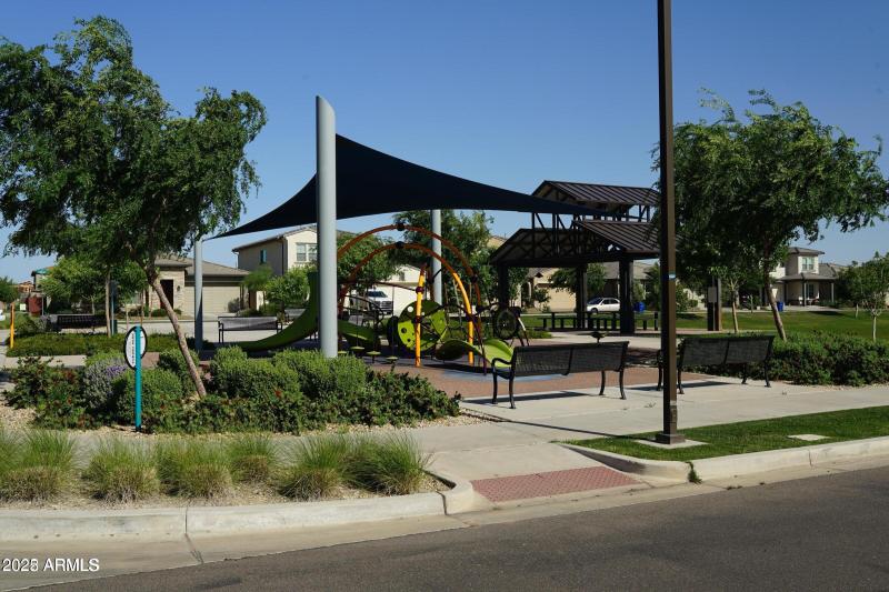 20220415164624665991000000-o