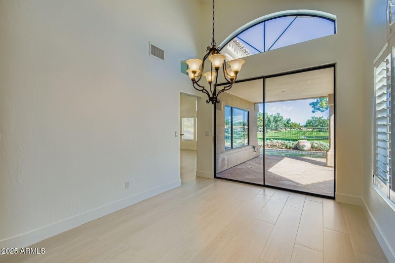 Dining Room (2)