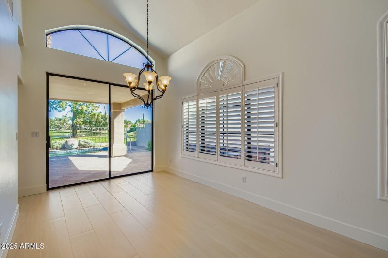 Dining Room (3)