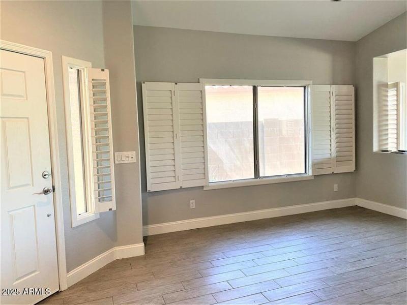 20201003045310912841000000-o