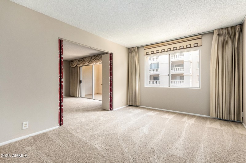 2nd bedroom/office/den