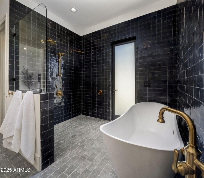 23-web-or-mls-IMG_2015