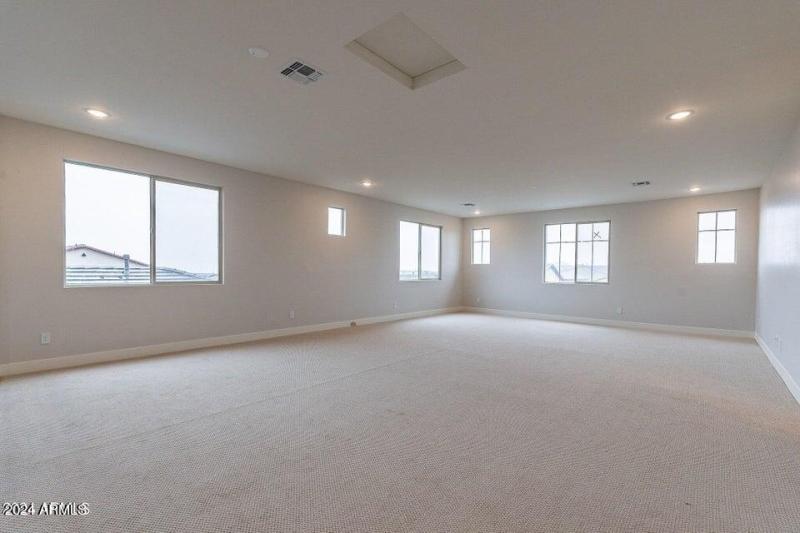 20240213045344129230000000-o